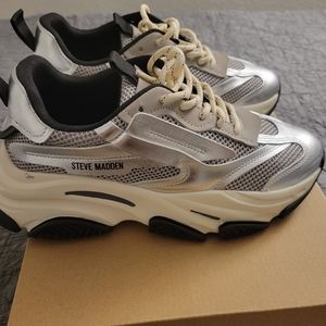 Womens Steve Madden Possession Platform Sneaker - Silver